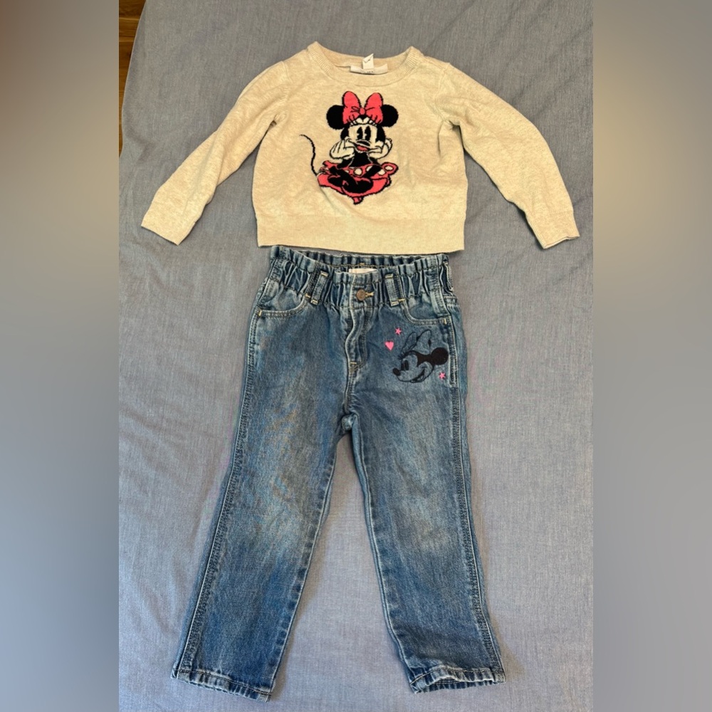 Gap Minnie Mouse Sweater and Jeans Set